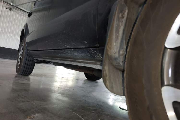 Used Hyundai Tucson 2013 2.0L Manual Two-Wheel Drive Fashion Edition Right Side Sill