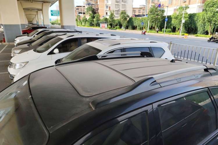 Used Hyundai Tucson 2013 2.0L Automatic Two-Wheel Drive Comfort Version Roof