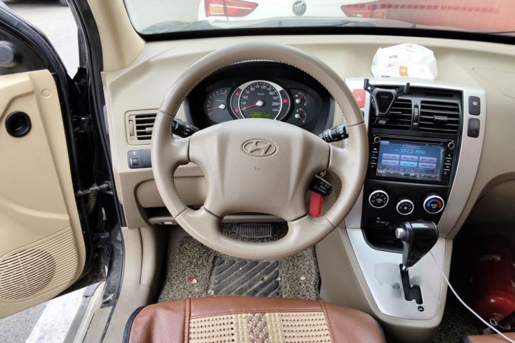 Used Hyundai Tucson 2013 2.0L Automatic Two-Wheel Drive Comfort Version Steering Wheel