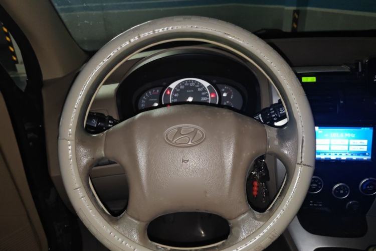 Used Hyundai Tucson 2013 2.0L Manual Two-Wheel Drive Fashion Edition Steering Wheel