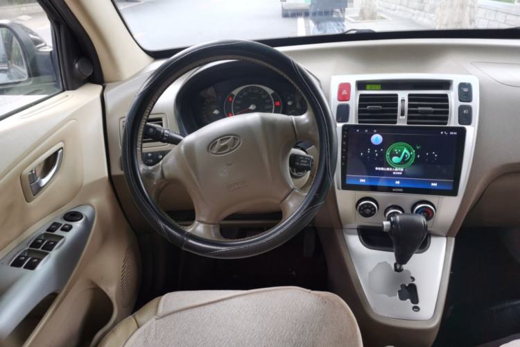 Used Hyundai Tucson 2013 2.0L Automatic Two-Wheel Drive Comfort Version Steering Wheel