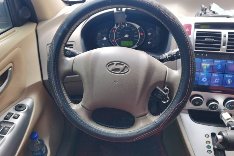 Used Hyundai Tucson 2013 2.0L Automatic Two-Wheel Drive Comfort Version Steering Wheel