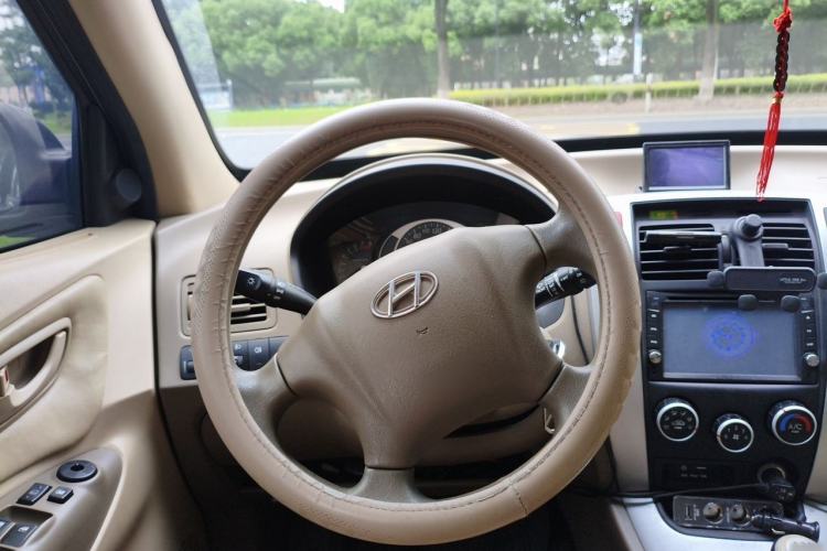 Used Hyundai Tucson 2013 2.0L Manual Two-Wheel Drive Fashion Edition Steering Wheel