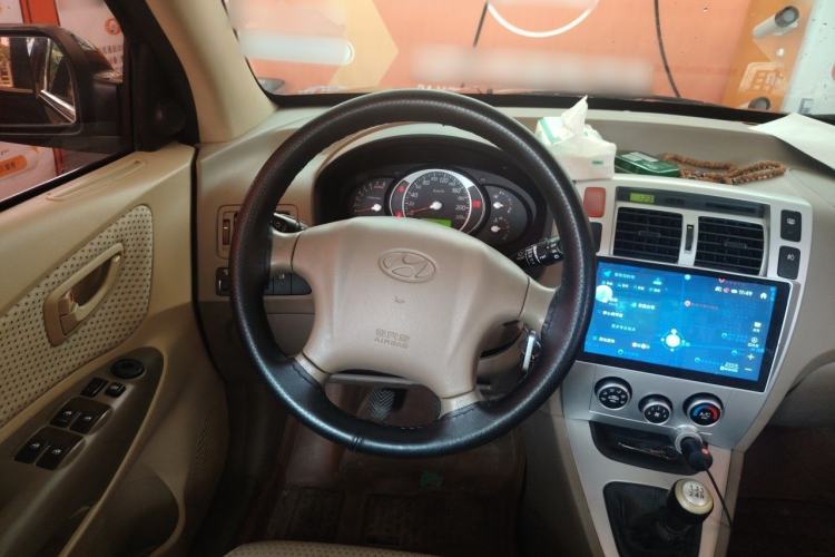 Used Hyundai Tucson 2013 2.0L Manual Two-Wheel Drive Fashion Edition Steering Wheel