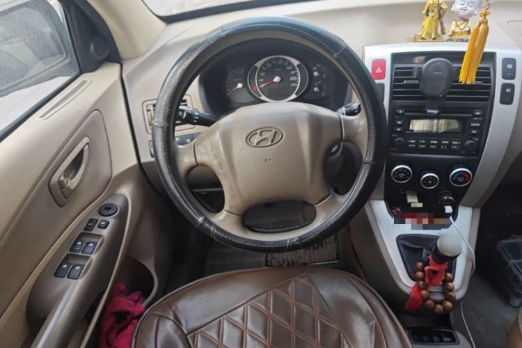 Used Hyundai Tucson 2013 2.0L Manual Two-Wheel Drive Fashion Edition Steering Wheel