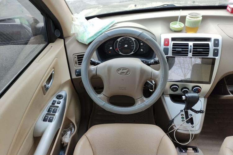 Used Hyundai Tucson 2013 2.0L Automatic Two-Wheel Drive Comfort Version Steering Wheel