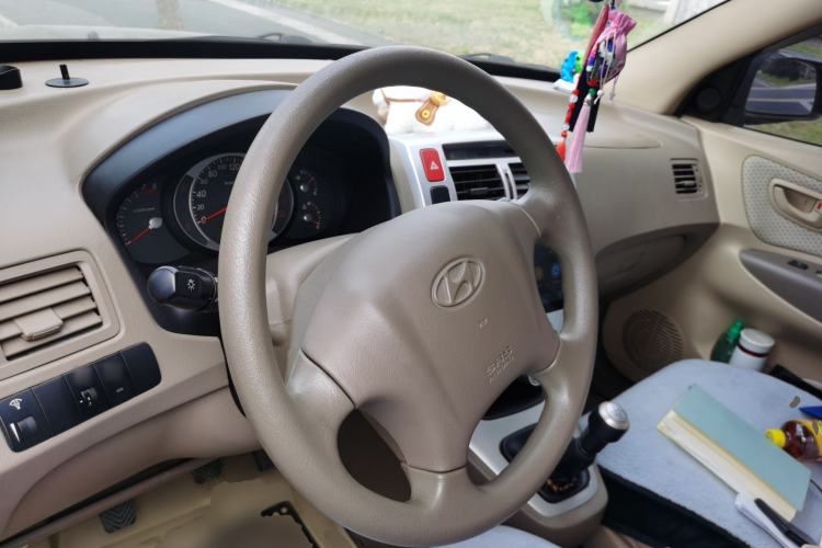 Used Hyundai Tucson 2013 2.0L Manual Two-Wheel Drive Fashion Edition Steering Wheel