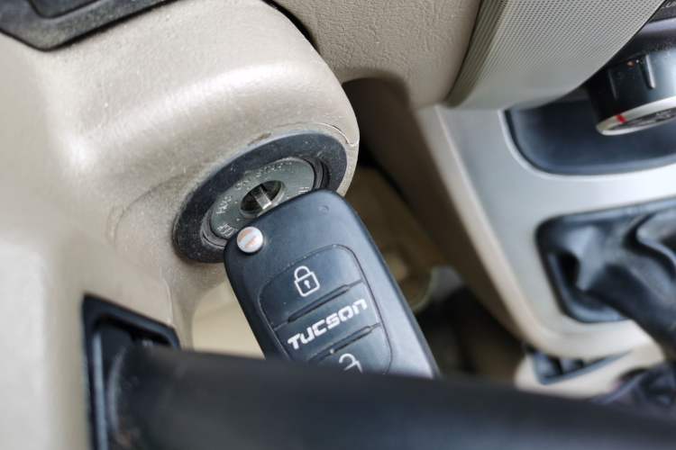 Used Hyundai Tucson 2013 2.0L Manual Two-Wheel Drive Fashion Edition Vehicle Key