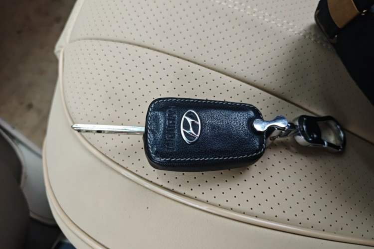 Used Hyundai Tucson 2013 2.0L Manual Two-Wheel Drive Fashion Edition Vehicle Key
