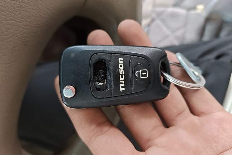 Used Hyundai Tucson 2013 2.0L Manual Two-Wheel Drive Fashion Edition Vehicle Key