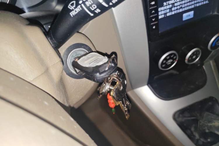 Used Hyundai Tucson 2013 2.0L Manual Two-Wheel Drive Fashion Edition Vehicle Key