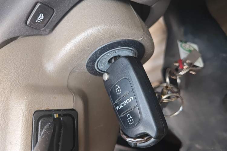 Used Hyundai Tucson 2013 2.0L Manual Two-Wheel Drive Fashion Edition Vehicle Key