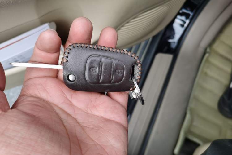 Used Hyundai Tucson 2013 2.0L Manual Two-Wheel Drive Fashion Edition Vehicle Key