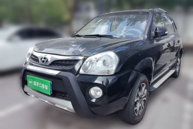 Ojetý Hyundai Tucson 2013 2.0L Automatic Two-Wheel Drive Comfort Version