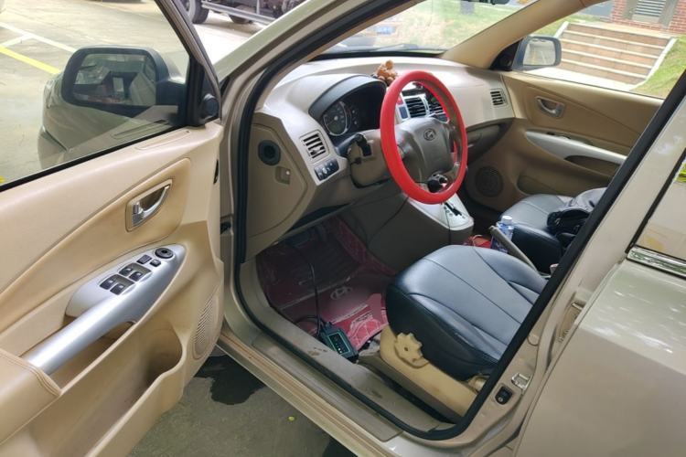 Used Hyundai Tucson 2013 2.0L Automatic Two-Wheel Drive Comfort Version Driver Seat