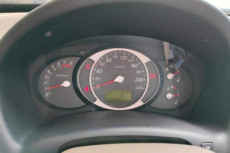 Used Hyundai Tucson 2013 2.0L Automatic Two-Wheel Drive Comfort Version Instrument Cluster