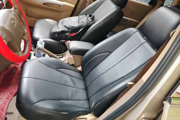 Used Hyundai Tucson 2013 2.0L Automatic Two-Wheel Drive Comfort Version Left Front Seat