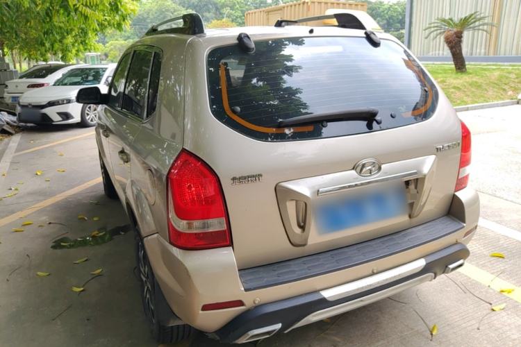 Used Hyundai Tucson 2013 2.0L Automatic Two-Wheel Drive Comfort Version Rear Left 45 Deg