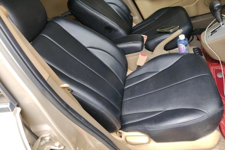 Used Hyundai Tucson 2013 2.0L Automatic Two-Wheel Drive Comfort Version Right Front Seat