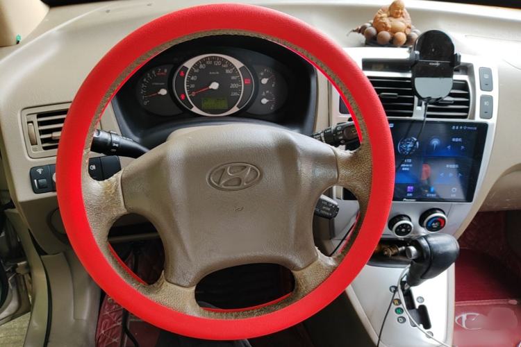 Used Hyundai Tucson 2013 2.0L Automatic Two-Wheel Drive Comfort Version Steering Wheel