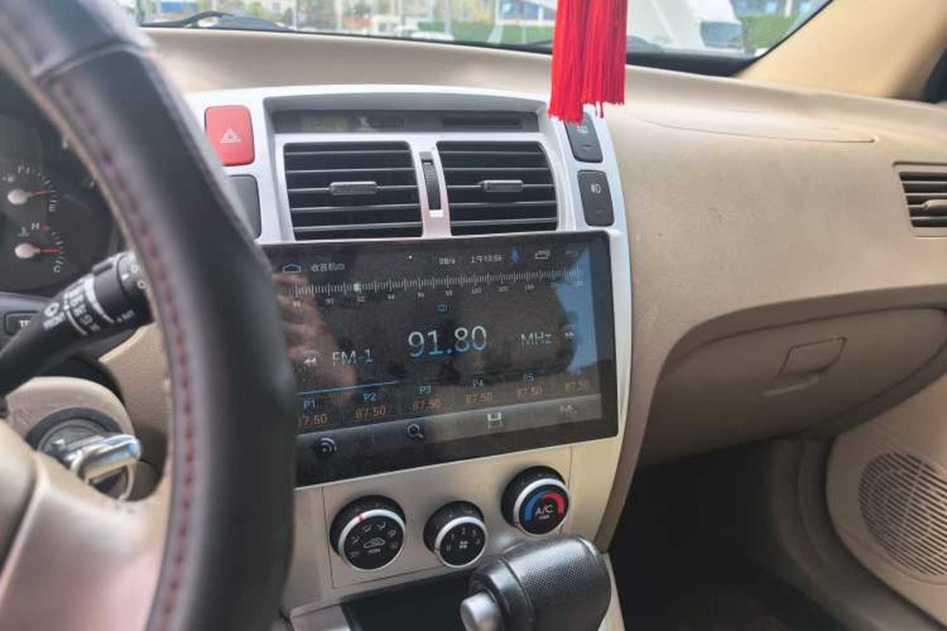 Used Hyundai Tucson 2013 2.0L Automatic Two-Wheel Drive Comfort Version Audio And AC Panel