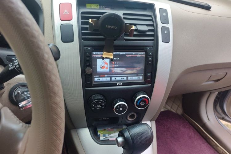 Used Hyundai Tucson 2013 2.0L Automatic Two-Wheel Drive Comfort Version Audio And AC Panel