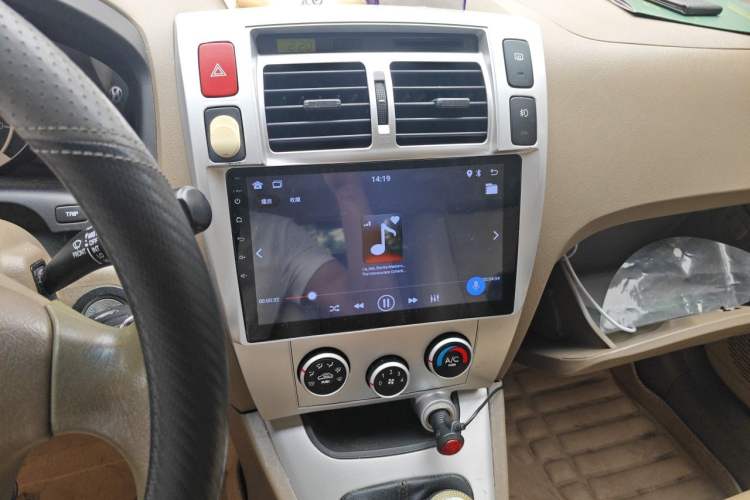 Used Hyundai Tucson 2013 2.0L Manual Two-Wheel Drive Fashion Edition Audio And AC Panel