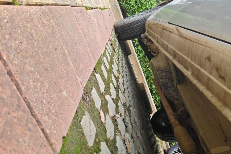 Used Hyundai Tucson 2013 2.0L Manual Two-Wheel Drive Fashion Edition Chassis Front Right