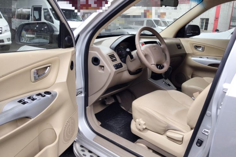 Used Hyundai Tucson 2013 2.0L Automatic Two-Wheel Drive Comfort Version Driver Seat