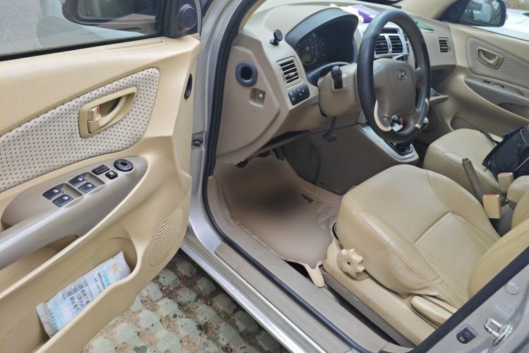 Used Hyundai Tucson 2013 2.0L Manual Two-Wheel Drive Fashion Edition Driver Seat