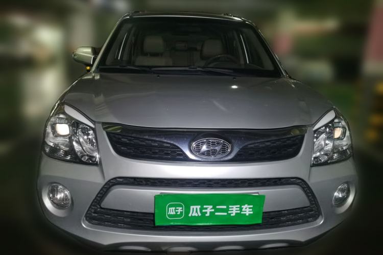 Used Hyundai Tucson 2013 2.0L Automatic Two-Wheel Drive Comfort Version Front
