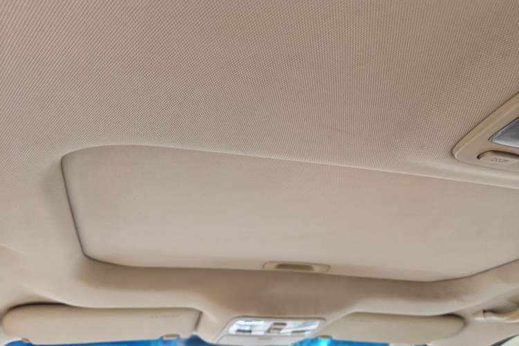 Used Hyundai Tucson 2013 2.0L Manual Two-Wheel Drive Fashion Edition Headliner