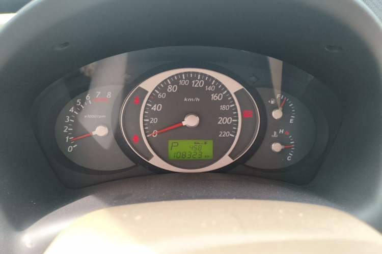 Used Hyundai Tucson 2013 2.0L Automatic Two-Wheel Drive Comfort Version Instrument Cluster