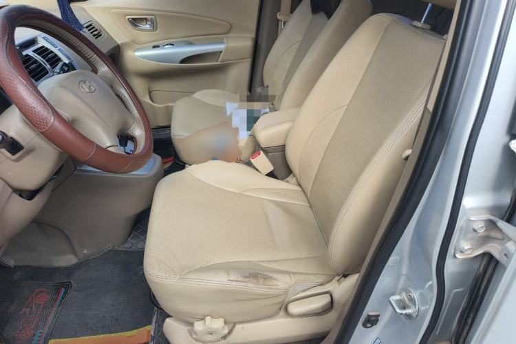Used Hyundai Tucson 2013 2.0L Automatic Two-Wheel Drive Comfort Version Left Front Seat