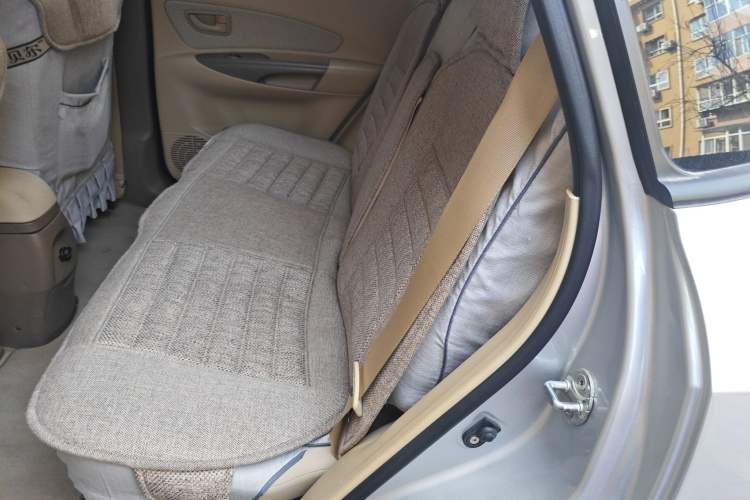 Used Hyundai Tucson 2013 2.0L Manual Two-Wheel Drive Fashion Edition Left Rear Seat