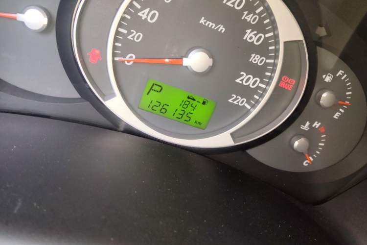 Used Hyundai Tucson 2013 2.0L Automatic Two-Wheel Drive Comfort Version Odometer Close Up