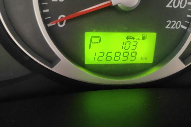 Used Hyundai Tucson 2013 2.0L Automatic Two-Wheel Drive Comfort Version Odometer Close Up