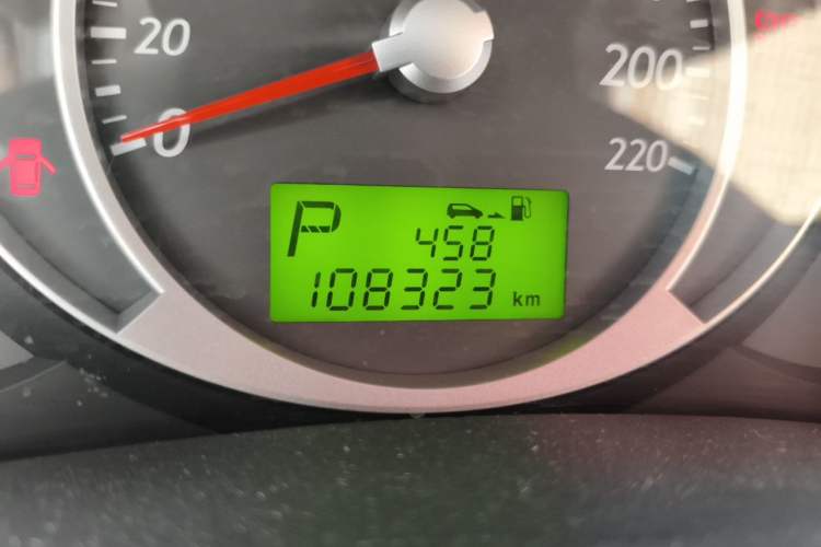 Used Hyundai Tucson 2013 2.0L Automatic Two-Wheel Drive Comfort Version Odometer Close Up