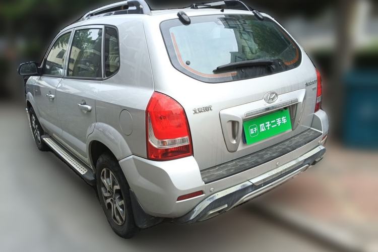 Used Hyundai Tucson 2013 2.0L Manual 4x4 Luxury Version Rear Left 45 Deg