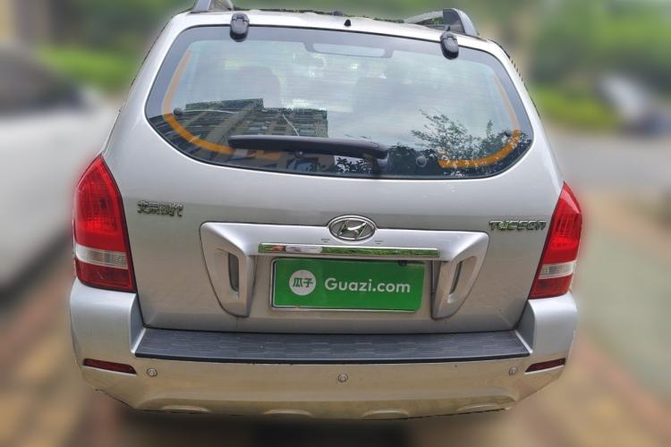 Used Hyundai Tucson 2013 2.0L Manual Two-Wheel Drive Fashion Edition Rear