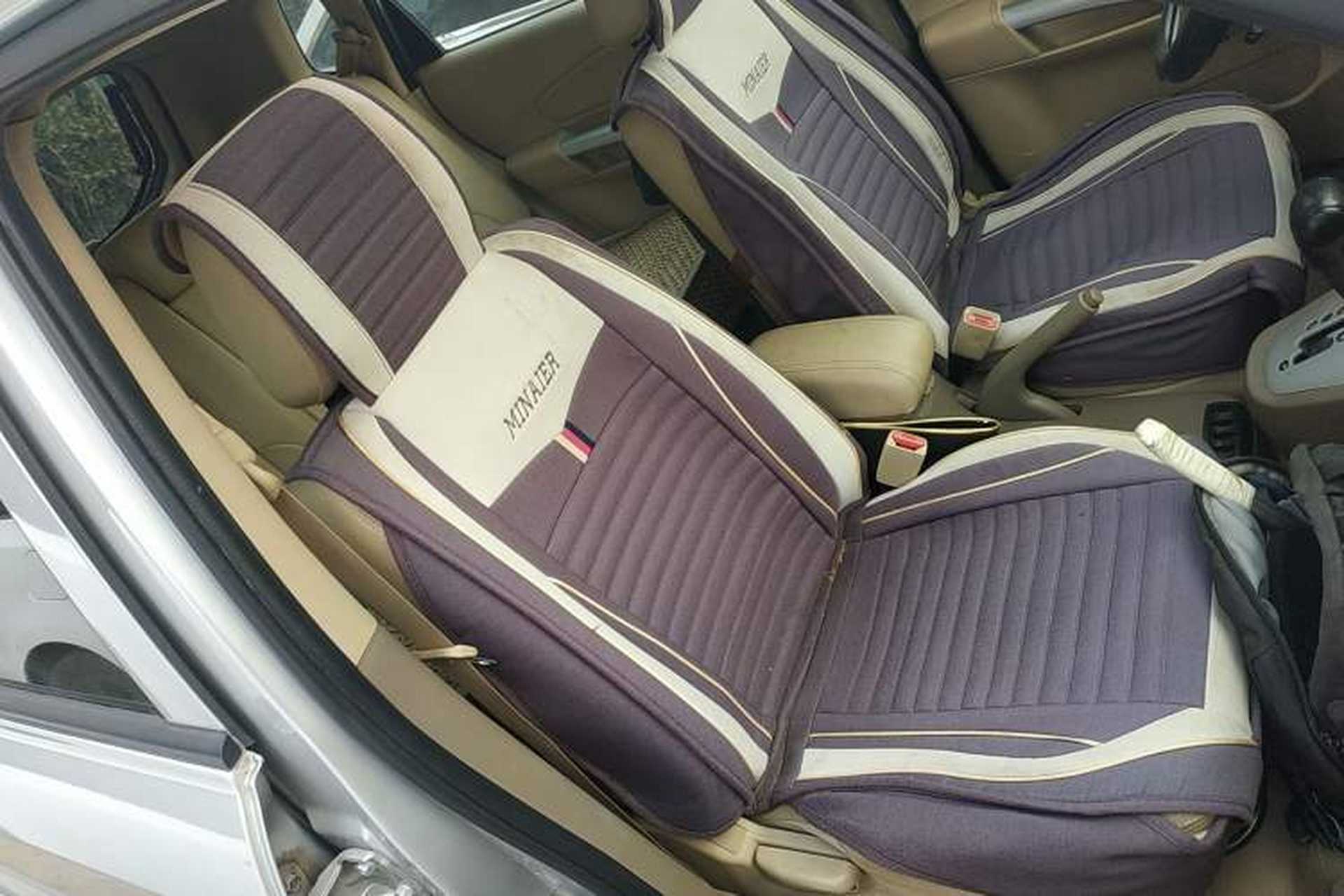 Used Hyundai Tucson 2013 2.0L Automatic Two-Wheel Drive Comfort Version Right Front Seat