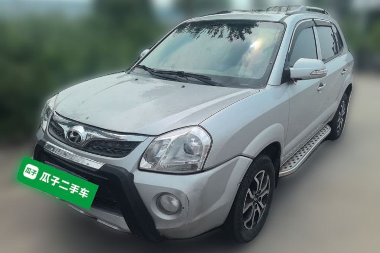 Used Hyundai Tucson 2013 2.0L Manual Two-Wheel Drive Fashion Edition Guazi used car, China used car export, Used car for sale, Used  cars, Cheapest cars for sale