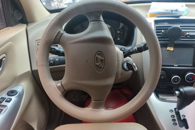 Used Hyundai Tucson 2013 2.0L Automatic Two-Wheel Drive Comfort Version Steering Wheel