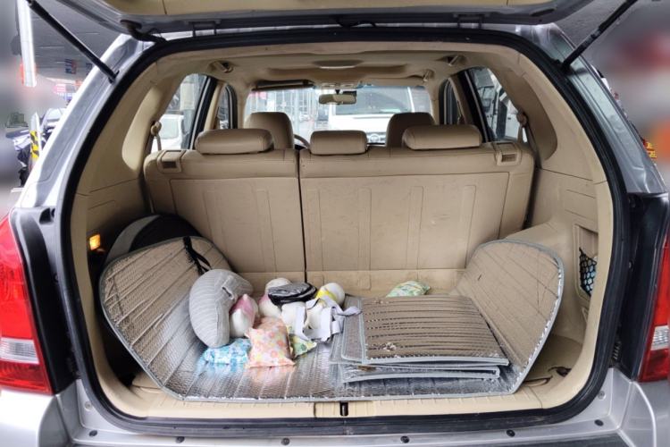Used Hyundai Tucson 2013 2.0L Automatic Two-Wheel Drive Comfort Version Trunk