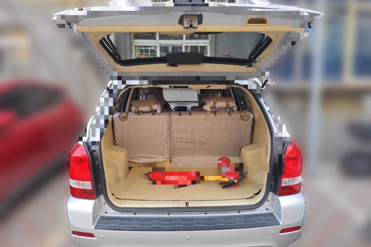 Used Hyundai Tucson 2013 2.0L Manual Two-Wheel Drive Fashion Edition Trunk