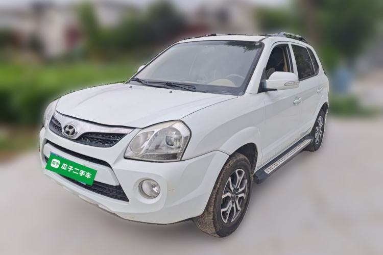 Used Hyundai Tucson 2013 2.0L Manual Two-Wheel Drive Fashion Edition Guazi used car, China used car export, Used car for sale, Used Hyundai cars, Cheapest cars for sale