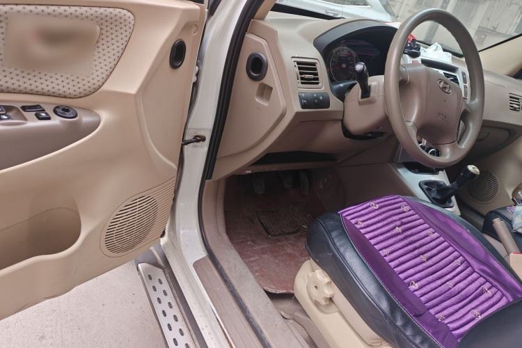 Used Hyundai Tucson 2013 2.0L Manual Two-Wheel Drive Fashion Edition Driver Seat