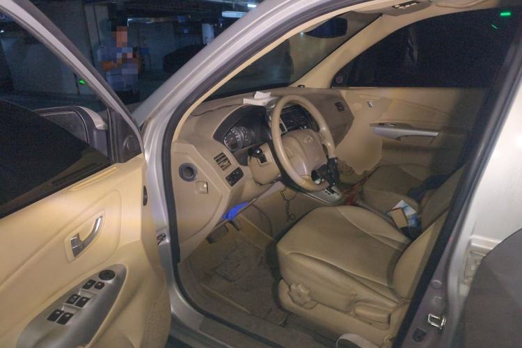 Used Hyundai Tucson 2013 2.0L Automatic Two-Wheel Drive Comfort Version Driver Seat