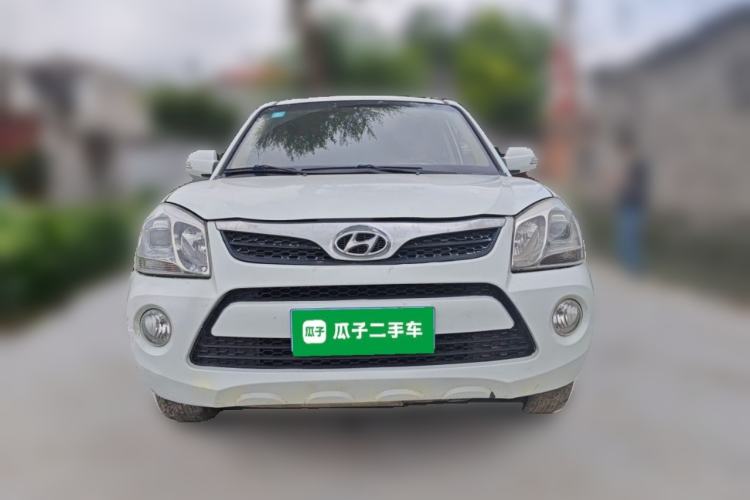 Used Hyundai Tucson 2013 2.0L Manual Two-Wheel Drive Fashion Edition Front