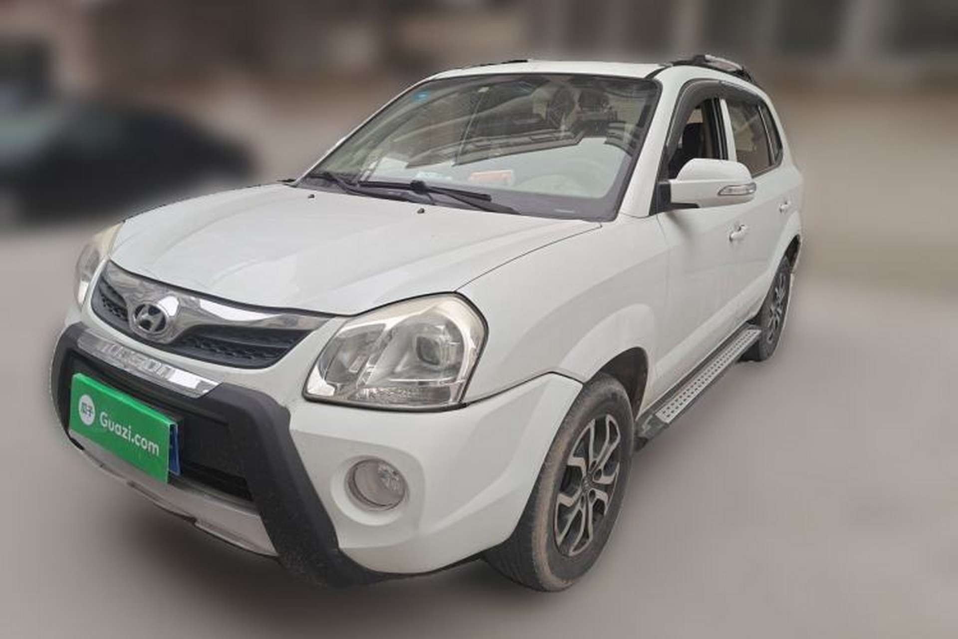 Used Hyundai Tucson 2013 2.0L Manual Two-Wheel Drive Fashion Edition Front Left 45 Deg